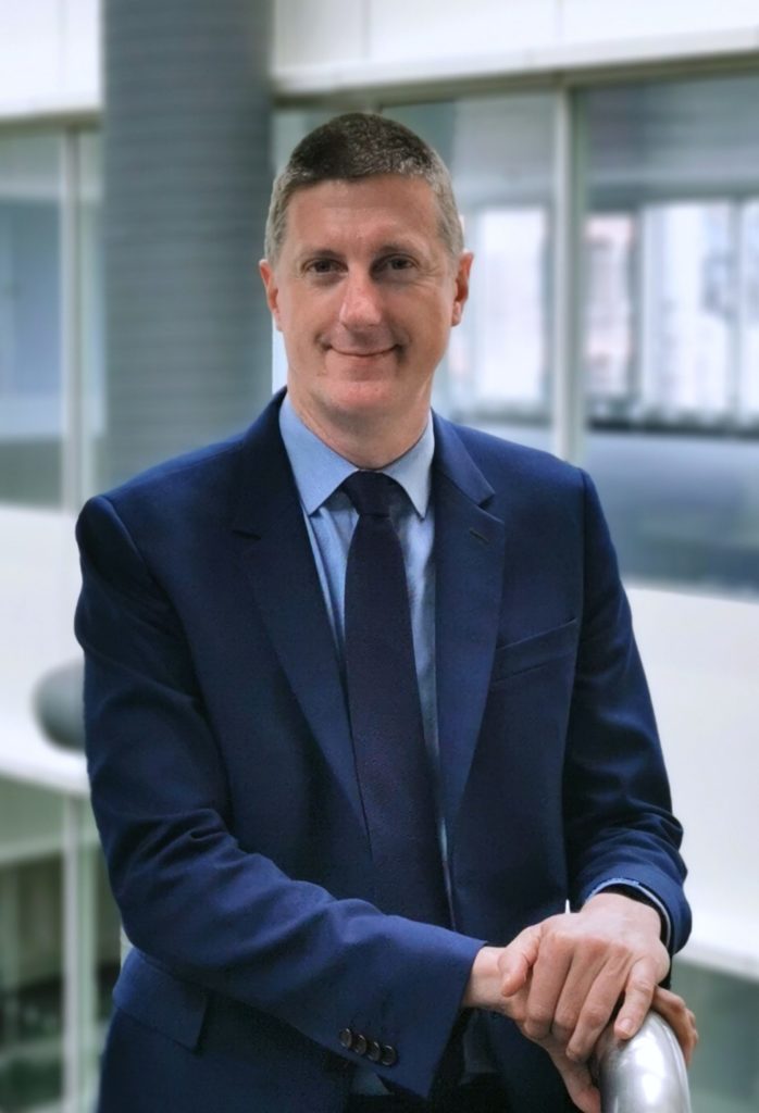 picture of sir robert chote
